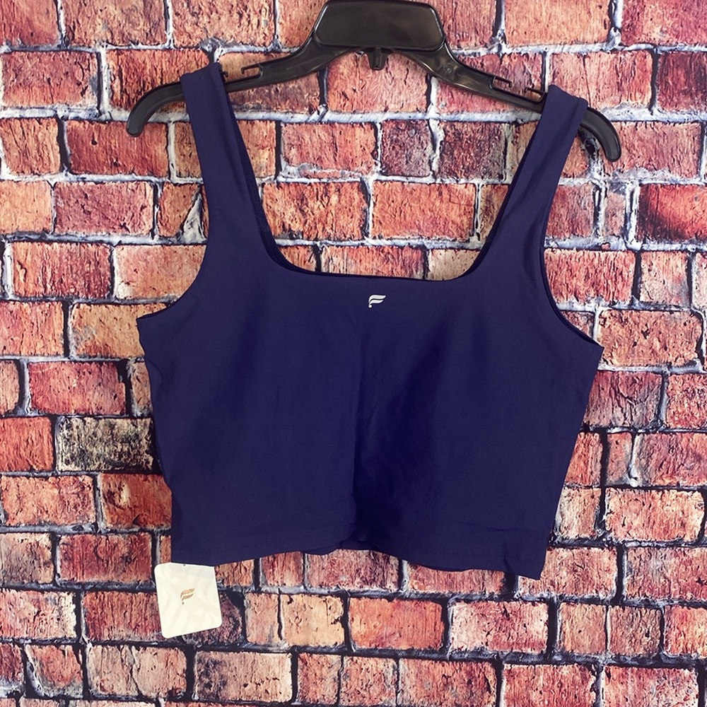 ⭐️ Fabletics Lydia Built-In Bra Tank ⭐️ FINAL SALE ⭐️